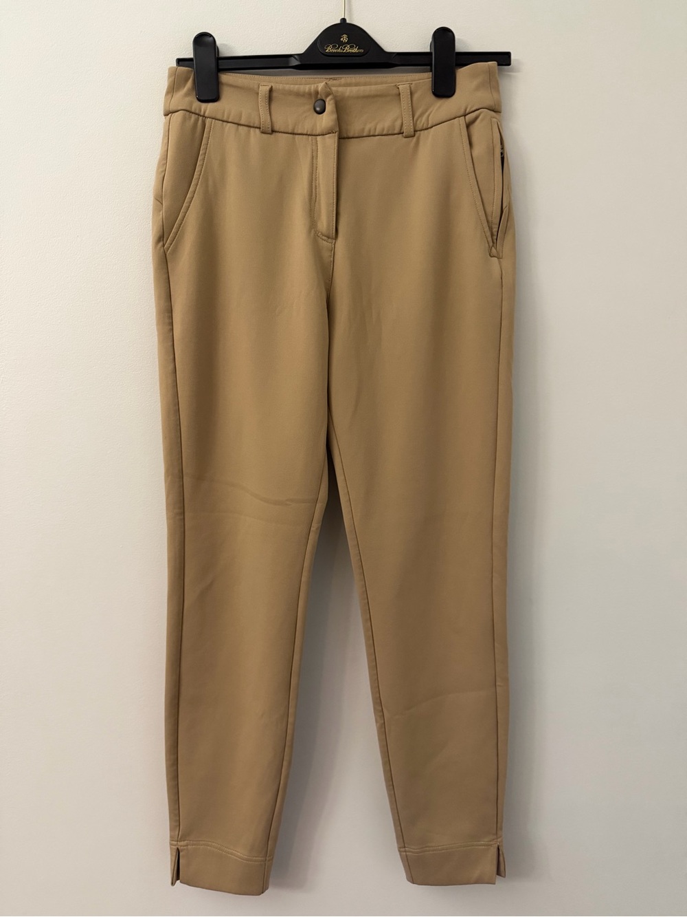 Abendroth Golf Peggy Pant Professional Jogger in tan, Size 4, like new